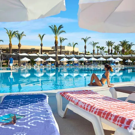 Tui Blue Palm Garden 4* Sidé